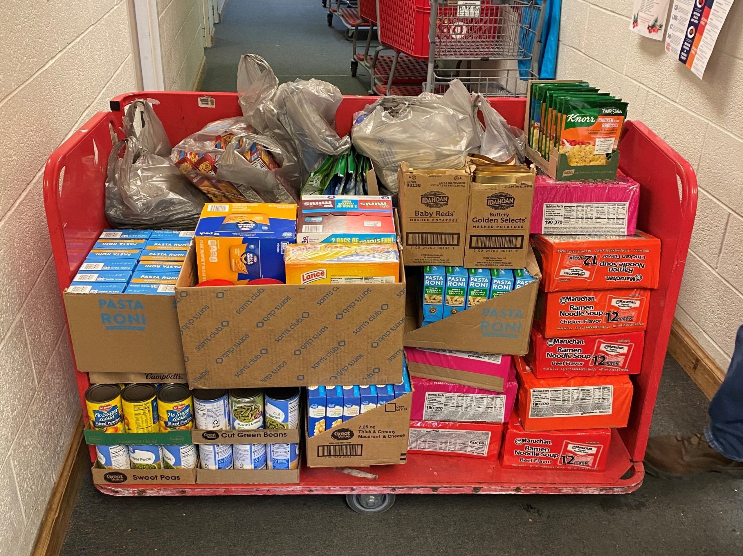 Hayden employee generosity helps local families at Christmas